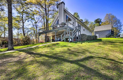 Lakefront Eatonton Home Boat Dock and Fire Pit - Foto 40