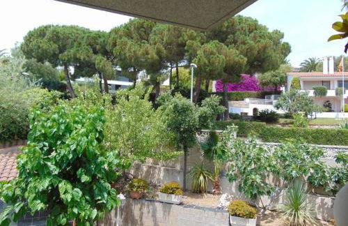 Basketball court, pool, BBQ, gardens, seaviews - Foto 29