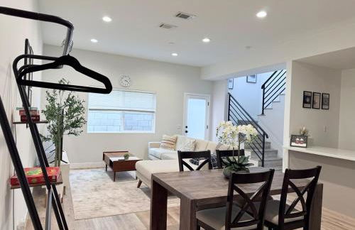 Modern Family Haven - Minutes from Disney Magic-OC - Foto 24