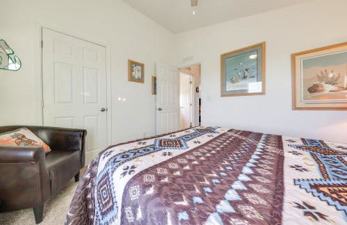 Mtn Views, 15 Mi to Dtwn Kingman Family Home! - Photo 15