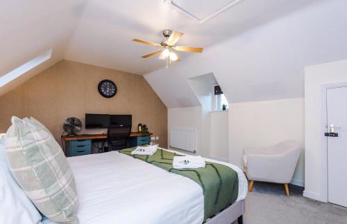 Kinship House by YourStays - Stunning Holiday Home in the Suburbs - Foto 26