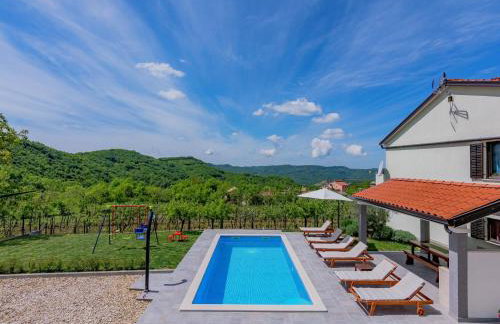 Comfortable apartment in Cerovlje with pool - Foto 10