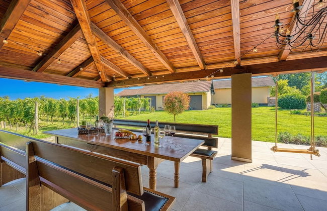 Hedonistic Vineyard Estate - Photo 29