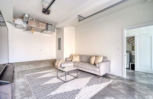 Spacious Townhome Combination for the Whole Family - Photo 54