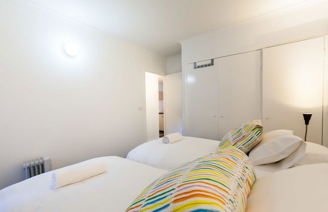 DAWN, 2BDR Carlton Apartment - Photo 5