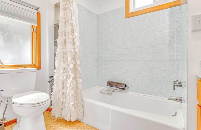 Quaint Carmel - Bungalow Close to Beach - Foto 10