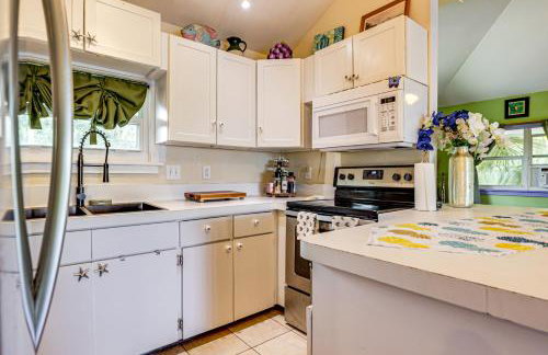 Walk to Beach! Key West Paradise with Ocean View - Foto 8