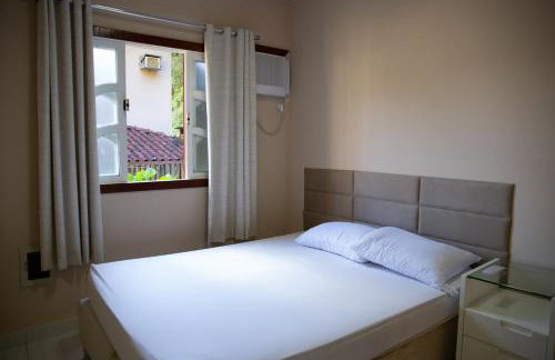 Chalé com Deck e Churrasqueira nas Montanhas - Foto 16