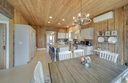 Scenic Loon Lake Adventure Retreat with Dock! - Foto 10