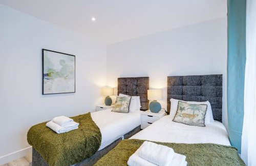Bright 6 bedroom 3 bath house ideal for Pinewood Studios - Foto 13