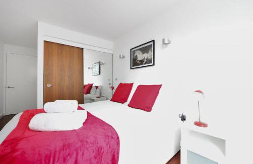 2 Bedroom Apartment Short Term Rental & Flexible Renting Shoreditch with Free WiFi & Balcony - Foto 20