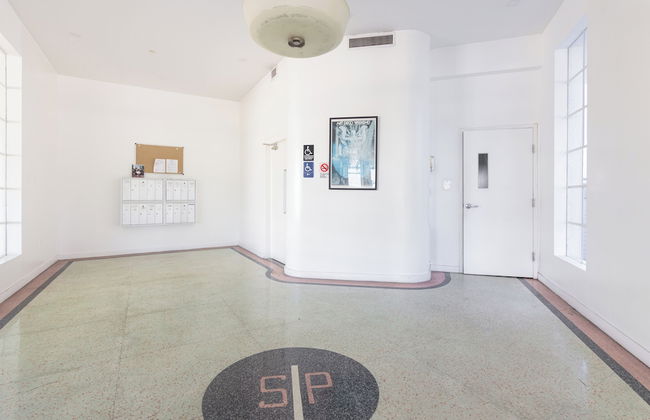 Boutique Apartments Convention Center - Photo 46