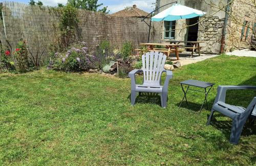 Gite 3 chambres, 2 à 10 pers et jardin clôturé - Foto 23