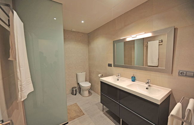 Terrazas Plaza Arenal 5 Dormitorios - Photo 26