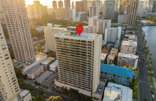 Honu Hale Penthouse 2 BDR Ocean View Waikiki - Photo 69