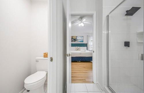 Disney-Close Lakefront Renovated 4BR Pool - Foto 50