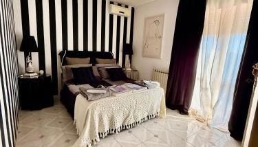 Seb's Flat - Home of the Sun & Colors, Free Wi-Fi , AC, SmartTV - Foto 3