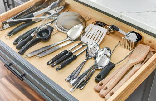 Luxury Mountain Retreat - 4 King Suites & Hot Tub - Photo 21