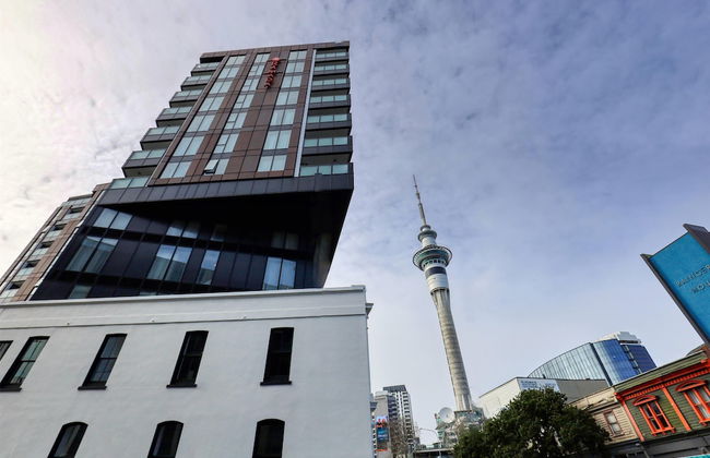 Ramada Suites By Wyndham Victoria Street West - Photo 57