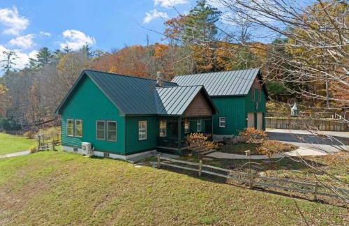 RiverNest - 1700 feet of Private Frontage on the Pemi River - 25 Acres, Sleeps 16, Close to Golf, Skiing, Hiking - Foto 66