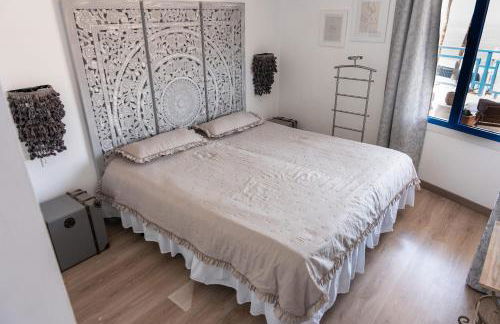 Private apartment with stunning ocean views and sunset. - Photo 74