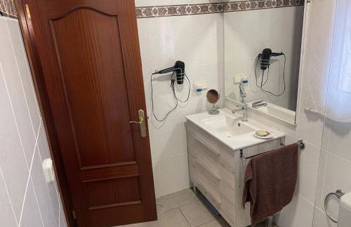 PRECIOSA CASA CON PISCINA AL LADO DE LA PLAYA - Foto 10