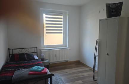 Schöne Vollausgestattete Monteurs- Gästewohnung nähe Raffinerie Leuna und Geiseltalsee für 6 Personen 0305 - Foto 9