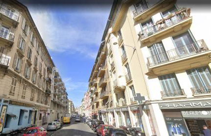 Appartamento zona porto a 10 mn a piedi dal mare - Foto 2