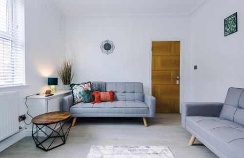 Faulkner House - Photo 8