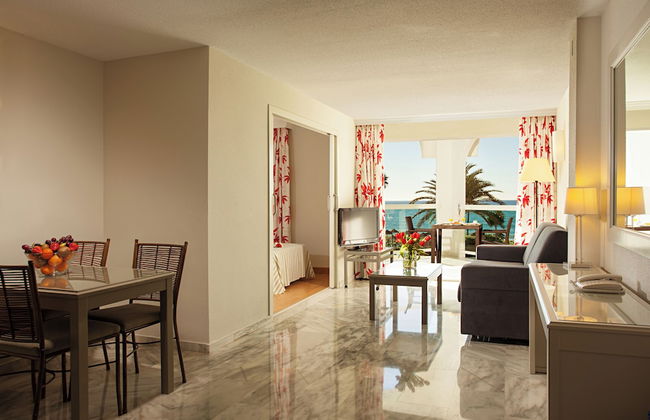 Ona Marinas de Nerja Spa Resort - Photo 11