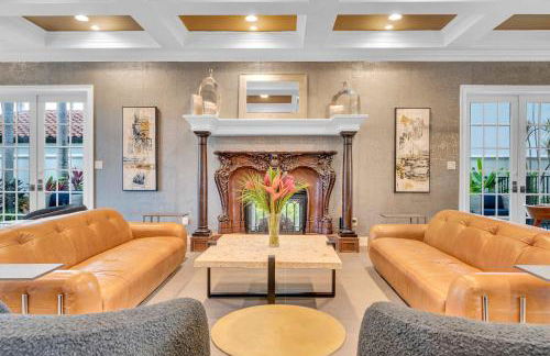 The Modern Castle Canal View Access Rooftop Living Greenhouse VlLLAS - Foto 10