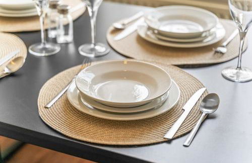 Stylish 4 Bedroom House in St Neots w Free Parking - Foto 31