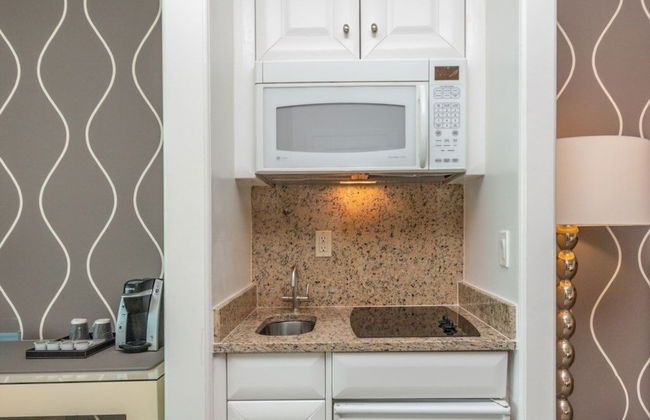 Fonttrebvsjs - Unit 1117 1 Bedroom Condo by RedAwning - Photo 13