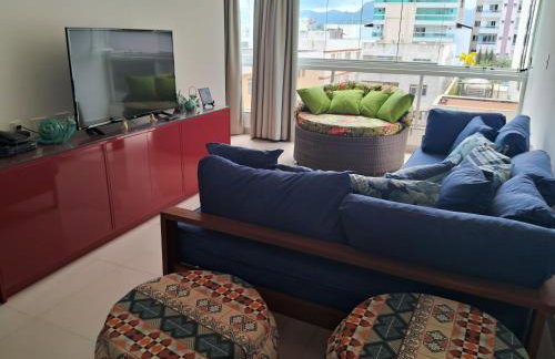 Show de apartamento na Praia do Morro - Guarapari - 3Q - Área externa com churrasqueira - 2 vagas garagem - Wifi - 100m da praia - ar condicionado - Foto 5