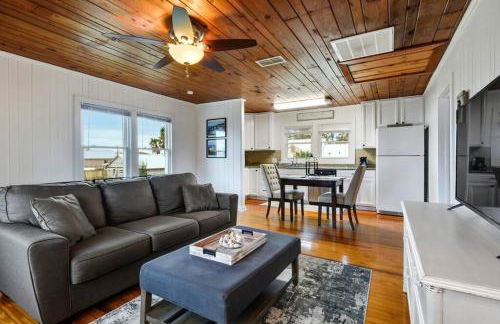 Cozy cottage by the Sea -near downtown with patio! - Foto 2