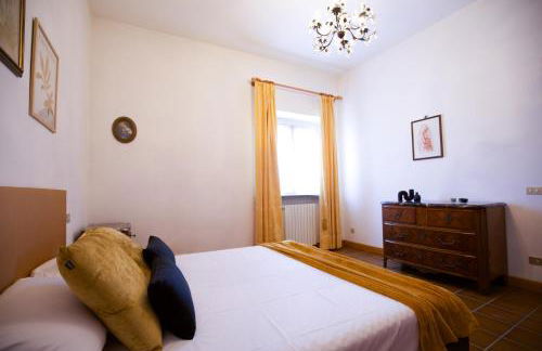 Grande casa con giardino e box auto, 3 camere e 3 bagni - Foto 3