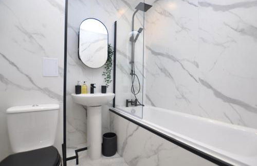 The Warren Apartment - Photo 5