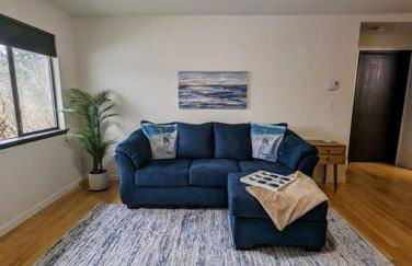 Stay by the Bay - Photo 10