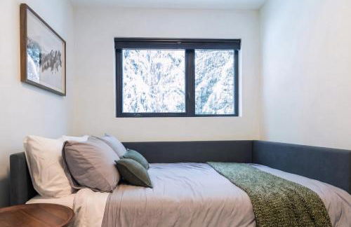 Ski In and Out The Mountainside House with Hot Tub! - Foto 26