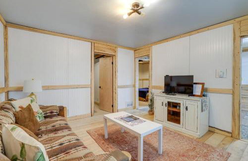 2 Mi to Dtwn Pet-Friendly Casper Apt! - Photo 1