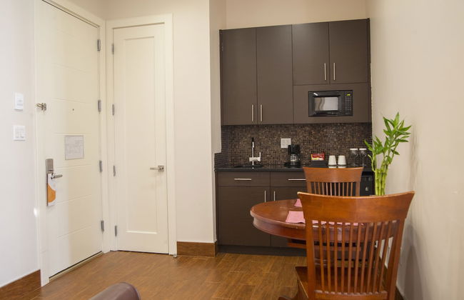 Aura Hotel Brooklyn - Photo 31