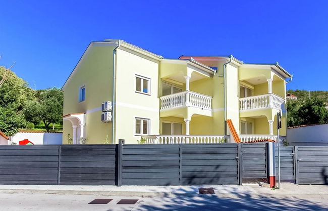 Charming Home With Swimming Pool and Beautiful Covered Terrace - Foto 14