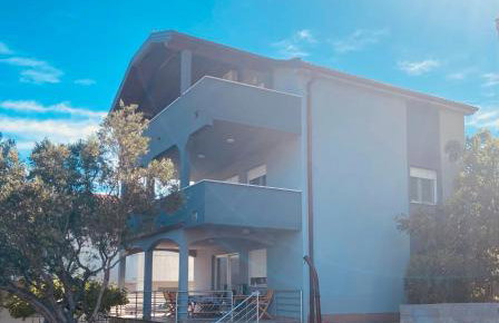 Lili Murter - Foto 1