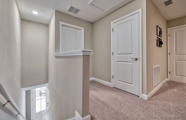 Super Spacious Near Disney With Private Pool - Photo 66