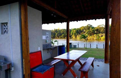 Vista para a lagoa - Enseada Azul, perto da Bacutia e Peracanga - Duas suítes Ar Condicionado - Varanda Gourmet - Lazer Completo, piscinas, quadras, sauna, pescaria, náutica, bar, restaurante, parques - Estacionamento e Portaria 24h - Foto 51