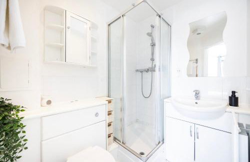 Stunning 2 Bed Flat With City Views - Foto 14