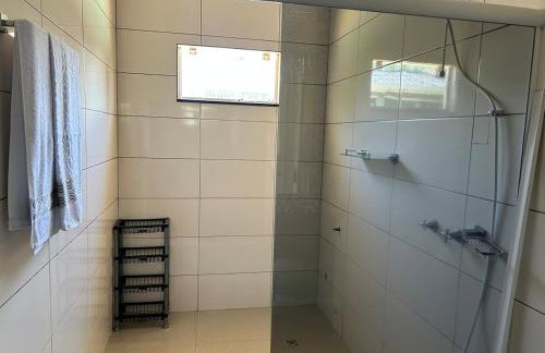 Casa na entrada da cidade - Foto 6