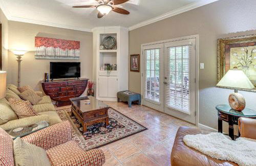 Sunroom and Yard Charming Hot Springs Home! - Foto 2