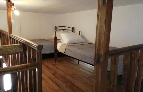 Eleni's Traditional Home with Barbeque - Foto 8