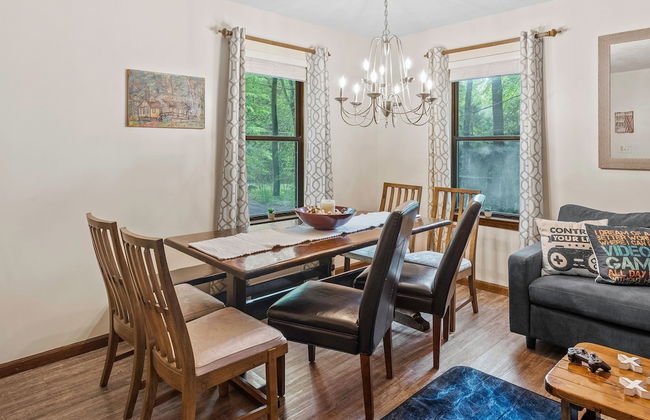 Mountain Must-have by Avantstay Indoor Hot Tub Game Room Fire Pit - Photo 15